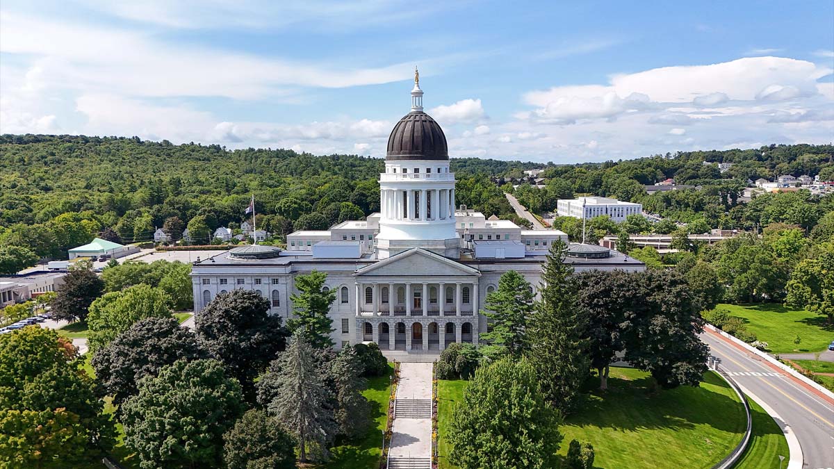 Maine legalizes tribal online casinos