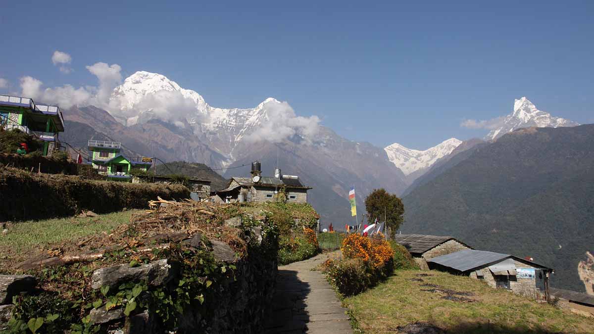 Nepal’s growing iGaming sector beneath mountain backdrop